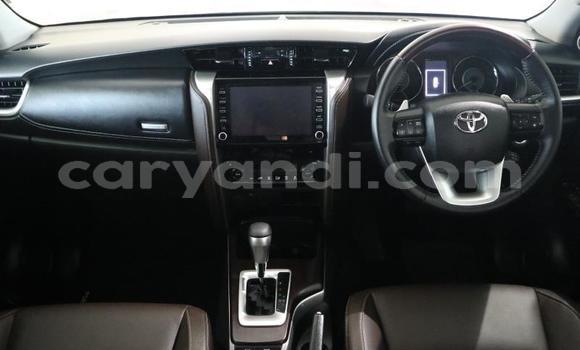 Acheter Occasion Voiture Toyota Fortuner Blanc à Lusaka, Zambie Acheter Occasion Voiture Toyota Fortuner Blanc à Lusaka, Zambie
