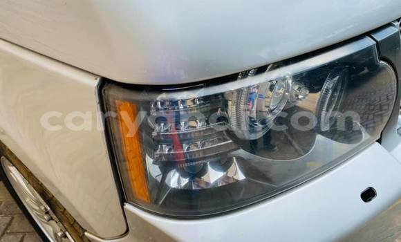 Buy Used Land Rover Range Rover Vogue Silver Car in Lusaka in Zambia