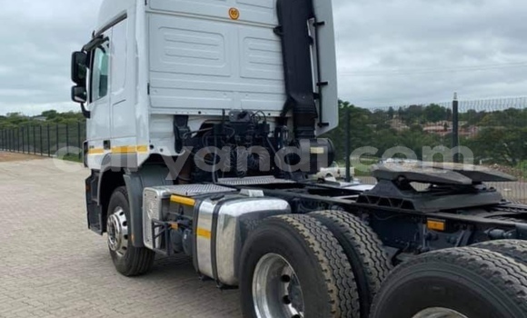 Buy Used Mercedes–Benz 2628 White Truck in Chipata in Zambia Buy Used Mercedes–Benz 2628 White Truck in Chipata in Zambia