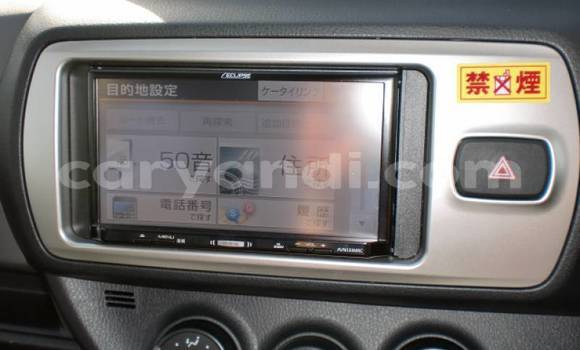 Acheter Import Voiture Toyota Vitz Bleu à Chipata, Zambie Acheter Import Voiture Toyota Vitz Bleu à Chipata, Zambie