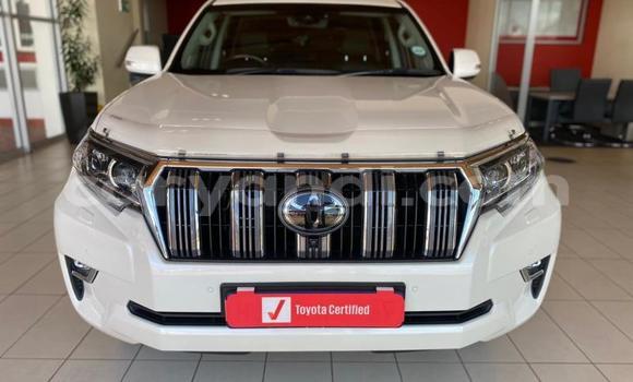 Nunua Ilio tumika Toyota Land Cruiser Nyeupe Gari ndani ya Mazabuka nchini Kusini