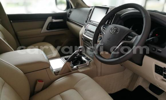 Acheter Occasion Voiture Toyota Land Cruiser Blanc à Kasama, Zambie Acheter Occasion Voiture Toyota Land Cruiser Blanc à Kasama, Zambie