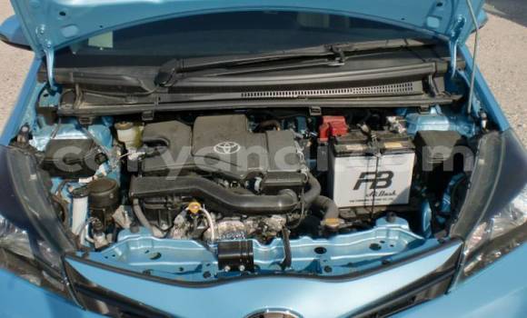 Acheter Import Voiture Toyota Vitz Bleu à Chipata, Zambie Acheter Import Voiture Toyota Vitz Bleu à Chipata, Zambie