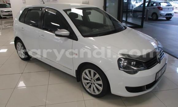 Tenga Tsaru Volkswagen Polo Chena Mota in Zambezi in North-Western