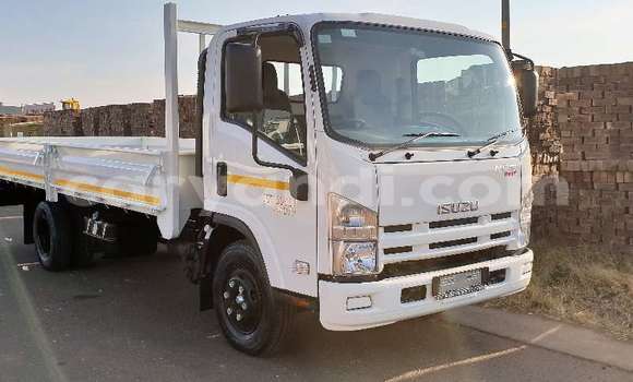 Buy Used Isuzu FTR 850 White Truck in Chilanga in Lusaka