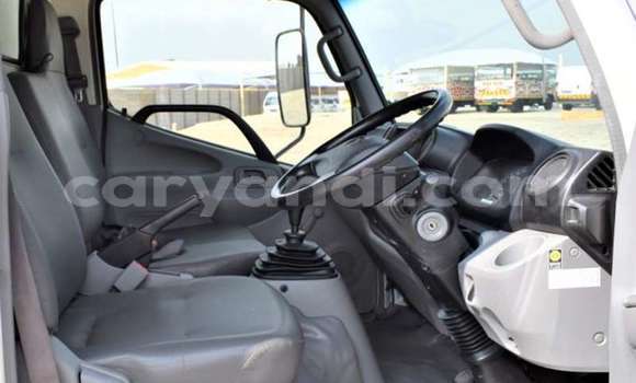 Acheter Occasion Utilitaire Toyota Dyna Blanc à Chingola, Zambie Acheter Occasion Utilitaire Toyota Dyna Blanc à Chingola, Zambie