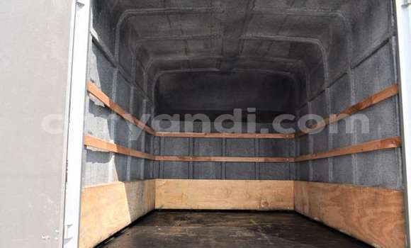 Acheter Occasion Utilitaire Toyota Dyna Blanc à Chingola, Zambie Acheter Occasion Utilitaire Toyota Dyna Blanc à Chingola, Zambie