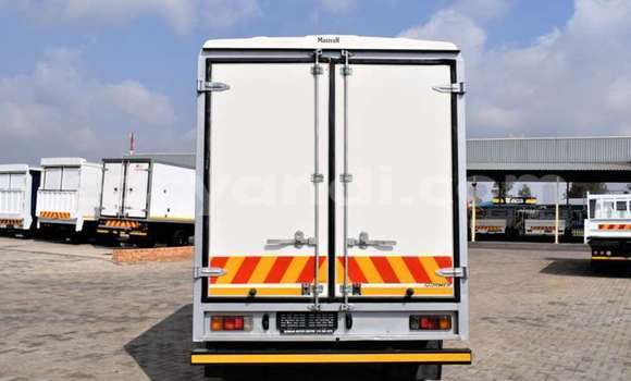 Acheter Occasion Utilitaire Toyota Dyna Blanc à Chingola, Zambie Acheter Occasion Utilitaire Toyota Dyna Blanc à Chingola, Zambie