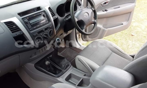 Buy Used Toyota Hilux White Car in Chipata in Zambia Buy Used Toyota Hilux White Car in Chipata in Zambia