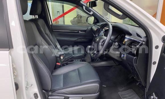 Acheter Occasion Voiture Toyota Hilux Blanc à Chingola, Zambie Acheter Occasion Voiture Toyota Hilux Blanc à Chingola, Zambie