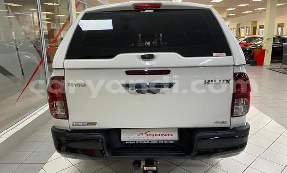 Acheter Occasion Voiture Toyota Hilux Blanc à Chingola, Zambie Acheter Occasion Voiture Toyota Hilux Blanc à Chingola, Zambie