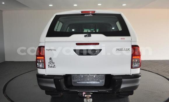 Buy Used Toyota Hilux White Car in Chingola in Zambia Buy Used Toyota Hilux White Car in Chingola in Zambia