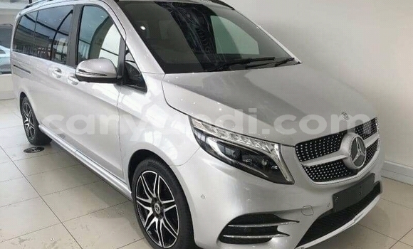 Nunua Ilio tumika Mercedes‒Benz Viano Fedha Gari ndani ya Kalulushi nchini Copperbelt Nunua Ilio tumika Mercedes‒Benz Viano Fedha Gari ndani ya Kalulushi nchini Copperbelt