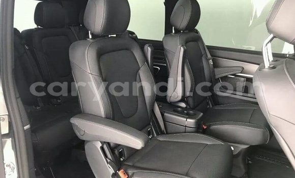 Acheter Occasion Voiture Mercedes‒Benz Viano Gris à Kalulushi, Copperbelt Acheter Occasion Voiture Mercedes‒Benz Viano Gris à Kalulushi, Copperbelt