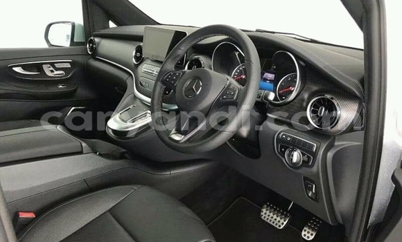 Acheter Occasion Voiture Mercedes‒Benz Viano Gris à Kalulushi, Copperbelt Acheter Occasion Voiture Mercedes‒Benz Viano Gris à Kalulushi, Copperbelt