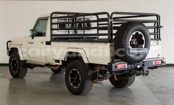 Acheter Occasion Voiture Toyota Land Cruiser Autre à Chingola, Zambie Acheter Occasion Voiture Toyota Land Cruiser Autre à Chingola, Zambie