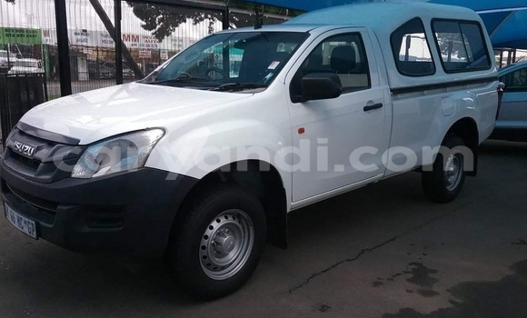 Buy Used Isuzu KB White Car in Chipata in Zambia Buy Used Isuzu KB White Car in Chipata in Zambia