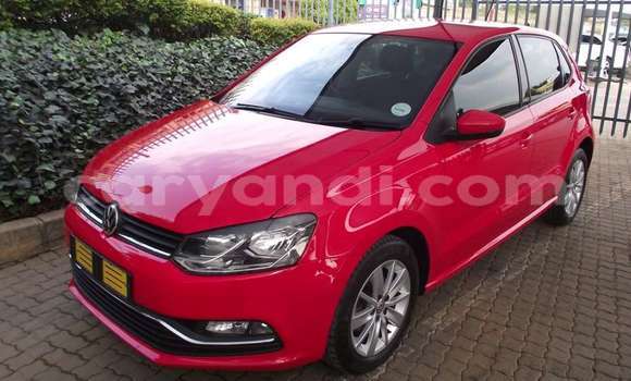 Acheter Occasion Voiture Volkswagen Polo Rouge à Lusaka, Zambie Acheter Occasion Voiture Volkswagen Polo Rouge à Lusaka, Zambie