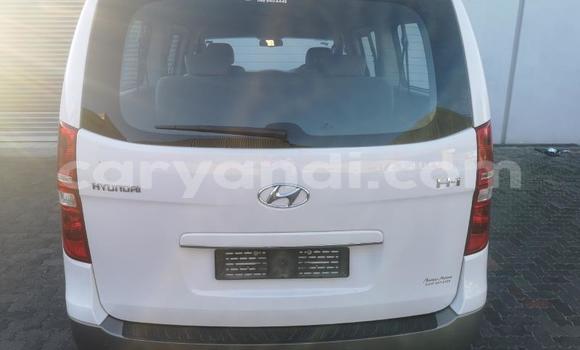 Buy Used Hyundai H1 White Car in Lusaka in Zambia Buy Used Hyundai H1 White Car in Lusaka in Zambia