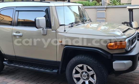 Acheter Occasion Voiture Toyota FJ Cruiser Beige à Lusaka, Zambie Acheter Occasion Voiture Toyota FJ Cruiser Beige à Lusaka, Zambie
