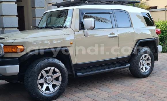 Acheter Occasion Voiture Toyota FJ Cruiser Beige à Lusaka, Zambie Acheter Occasion Voiture Toyota FJ Cruiser Beige à Lusaka, Zambie