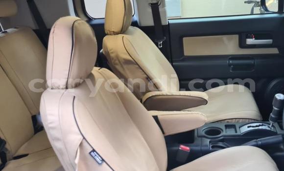 Acheter Occasion Voiture Toyota FJ Cruiser Beige à Lusaka, Zambie Acheter Occasion Voiture Toyota FJ Cruiser Beige à Lusaka, Zambie