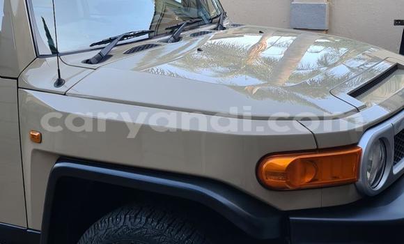 Acheter Occasion Voiture Toyota FJ Cruiser Beige à Lusaka, Zambie Acheter Occasion Voiture Toyota FJ Cruiser Beige à Lusaka, Zambie