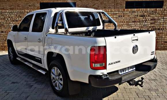 Acheter Occasion Voiture Volkswagen Amarok Blanc à Lusaka, Zambie Acheter Occasion Voiture Volkswagen Amarok Blanc à Lusaka, Zambie