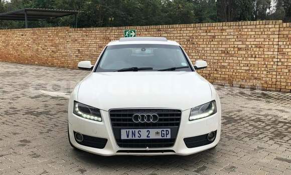 Acheter Occasion Voiture Audi A5 Blanc à Livingstone, Zambie Acheter Occasion Voiture Audi A5 Blanc à Livingstone, Zambie