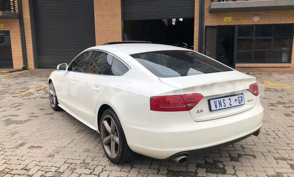 Acheter Occasion Voiture Audi A5 Blanc à Livingstone, Zambie Acheter Occasion Voiture Audi A5 Blanc à Livingstone, Zambie