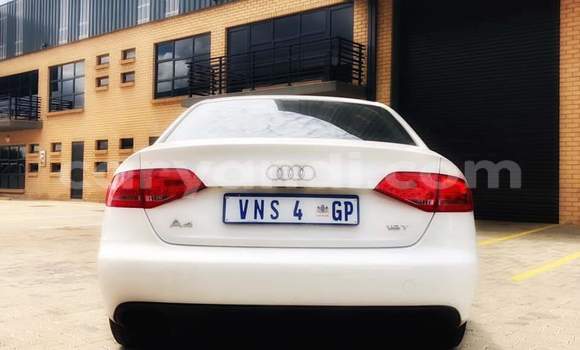 Acheter Occasion Voiture Audi A4 Blanc à Lusaka, Zambie Acheter Occasion Voiture Audi A4 Blanc à Lusaka, Zambie