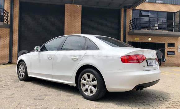 Acheter Occasion Voiture Audi A4 Blanc à Lusaka, Zambie Acheter Occasion Voiture Audi A4 Blanc à Lusaka, Zambie