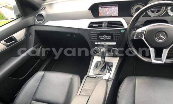 Nunua Ilio tumika Mercedes‒Benz C–Class Fedha Gari ndani ya Livingstone nchini Zambia Nunua Ilio tumika Mercedes‒Benz C–Class Fedha Gari ndani ya Livingstone nchini Zambia