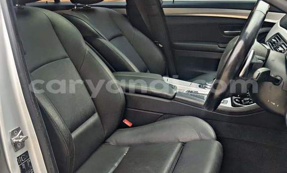Acheter Occasion Voiture BMW 5–Series Gris à Lusaka, Zambie Acheter Occasion Voiture BMW 5–Series Gris à Lusaka, Zambie