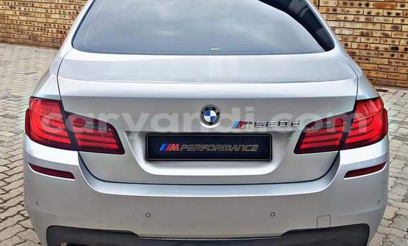 Acheter Occasion Voiture BMW 5–Series Gris à Lusaka, Zambie Acheter Occasion Voiture BMW 5–Series Gris à Lusaka, Zambie
