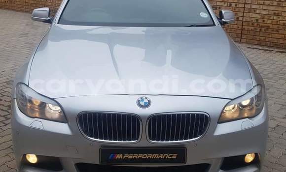 Acheter Occasion Voiture BMW 5–Series Gris à Lusaka, Zambie Acheter Occasion Voiture BMW 5–Series Gris à Lusaka, Zambie