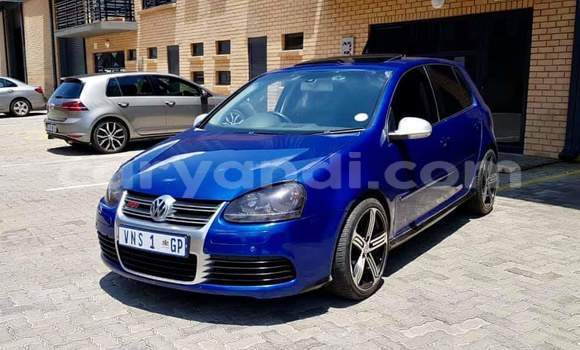 Buy Used Volkswagen Golf R32 Blue Car in Livingstone in Zambia