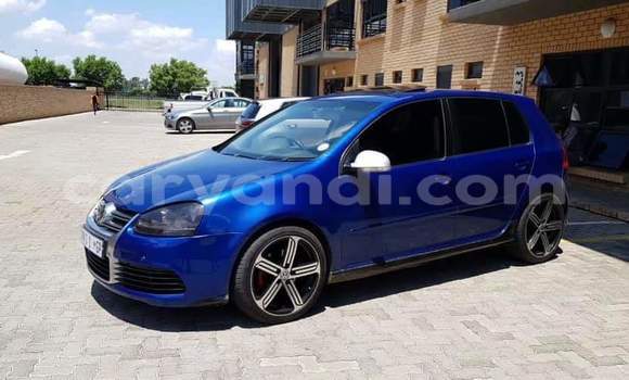 Acheter Occasion Voiture Volkswagen Golf R32 Bleu à Livingstone, Zambie Acheter Occasion Voiture Volkswagen Golf R32 Bleu à Livingstone, Zambie