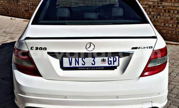 Acheter Occasion Voiture Mercedes‒Benz C–Class Blanc à Lusaka, Zambie Acheter Occasion Voiture Mercedes‒Benz C–Class Blanc à Lusaka, Zambie