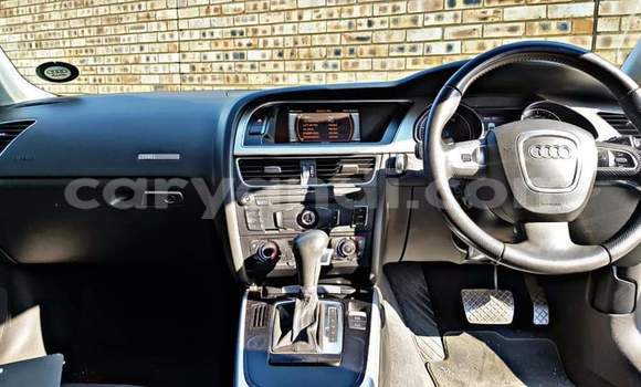 Acheter Occasion Voiture Audi A5 Gris à Lusaka, Zambie Acheter Occasion Voiture Audi A5 Gris à Lusaka, Zambie