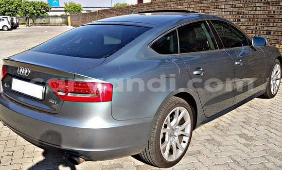 Acheter Occasion Voiture Audi A5 Gris à Lusaka, Zambie Acheter Occasion Voiture Audi A5 Gris à Lusaka, Zambie