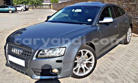 Acheter Occasion Voiture Audi A5 Gris à Lusaka, Zambie Acheter Occasion Voiture Audi A5 Gris à Lusaka, Zambie