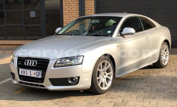 Acheter Occasion Voiture Audi A5 Gris à Livingstone, Zambie Acheter Occasion Voiture Audi A5 Gris à Livingstone, Zambie