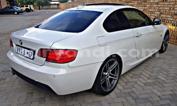 Buy Used BMW 3–Series White Car in Livingstone in Zambia Buy Used BMW 3–Series White Car in Livingstone in Zambia