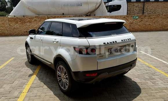 Tenga Tsaru Land Rover Range Rover Evoque Chena Mota in Livingstone in Zambia Tenga Tsaru Land Rover Range Rover Evoque Chena Mota in Livingstone in Zambia