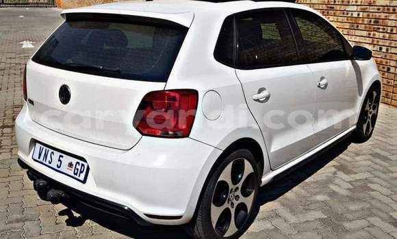Acheter Occasion Voiture Volkswagen Polo GTI Blanc à Livingstone, Zambie Acheter Occasion Voiture Volkswagen Polo GTI Blanc à Livingstone, Zambie