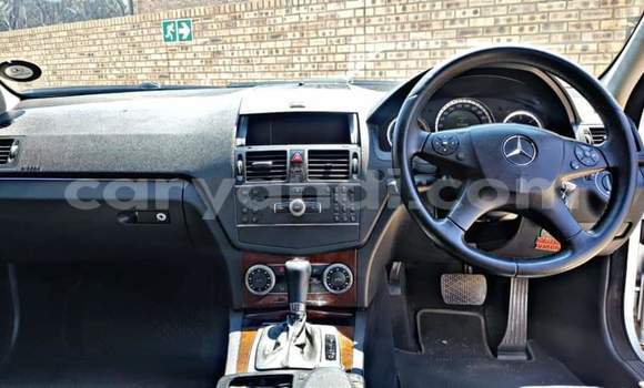 Acheter Occasion Voiture Mercedes‒Benz C–Class Gris à Lusaka, Zambie Acheter Occasion Voiture Mercedes‒Benz C–Class Gris à Lusaka, Zambie