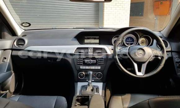 Buy Used Mercedes‒Benz C–Class Silver Car in Livingstone in Zambia Buy Used Mercedes‒Benz C–Class Silver Car in Livingstone in Zambia