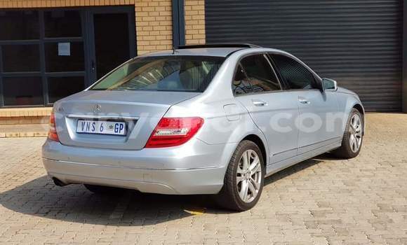 Buy Used Mercedes‒Benz C–Class Silver Car in Livingstone in Zambia Buy Used Mercedes‒Benz C–Class Silver Car in Livingstone in Zambia