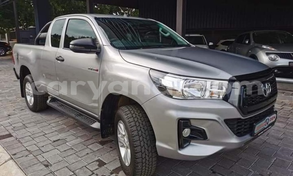 Buy Used Toyota Hilux Silver Car in Chipata in Zambia